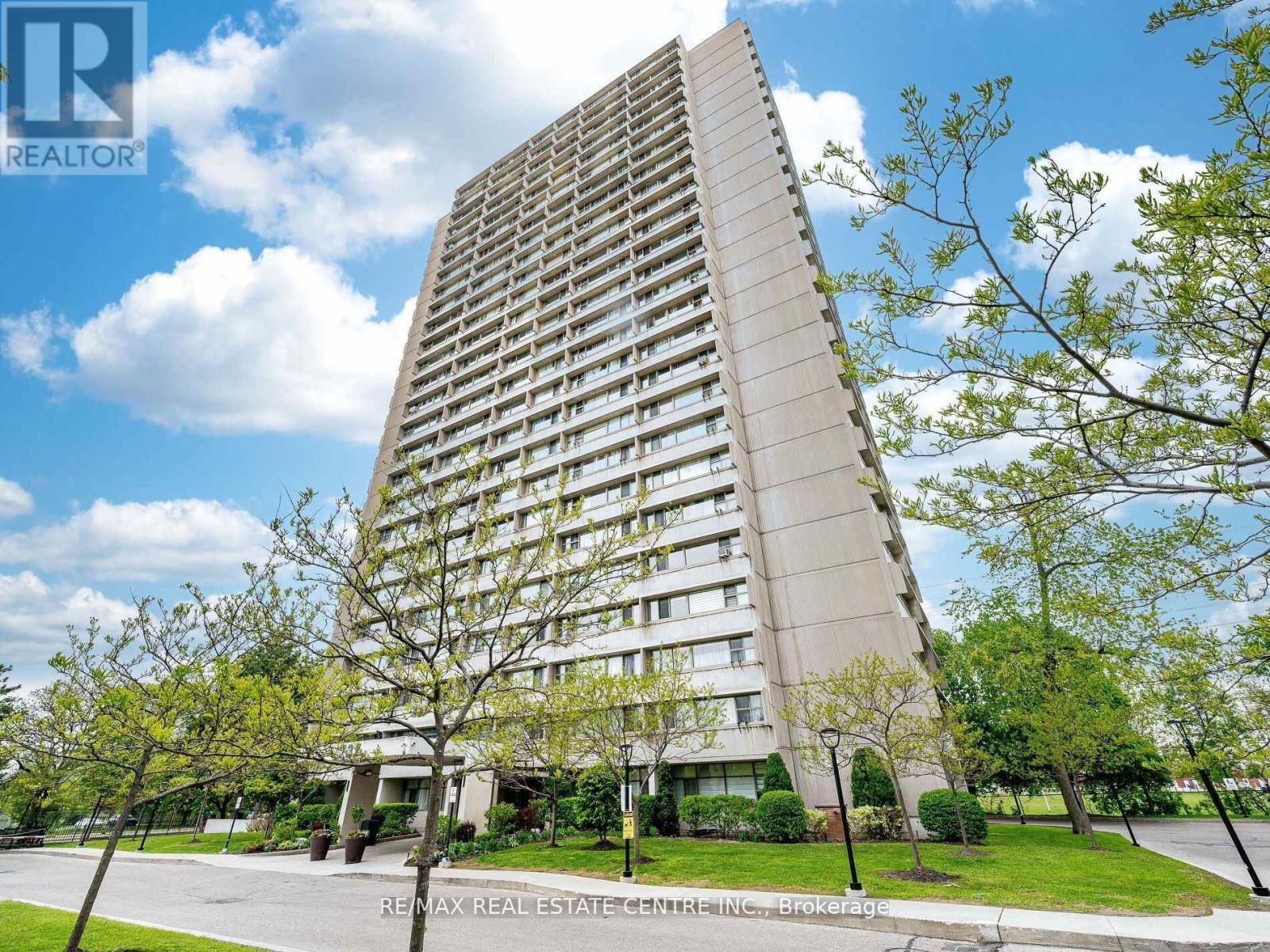 Property image for 1806 - 735 DON MILLS ROAD|Toronto (Flemingdon Park), Ontario M3C1T1