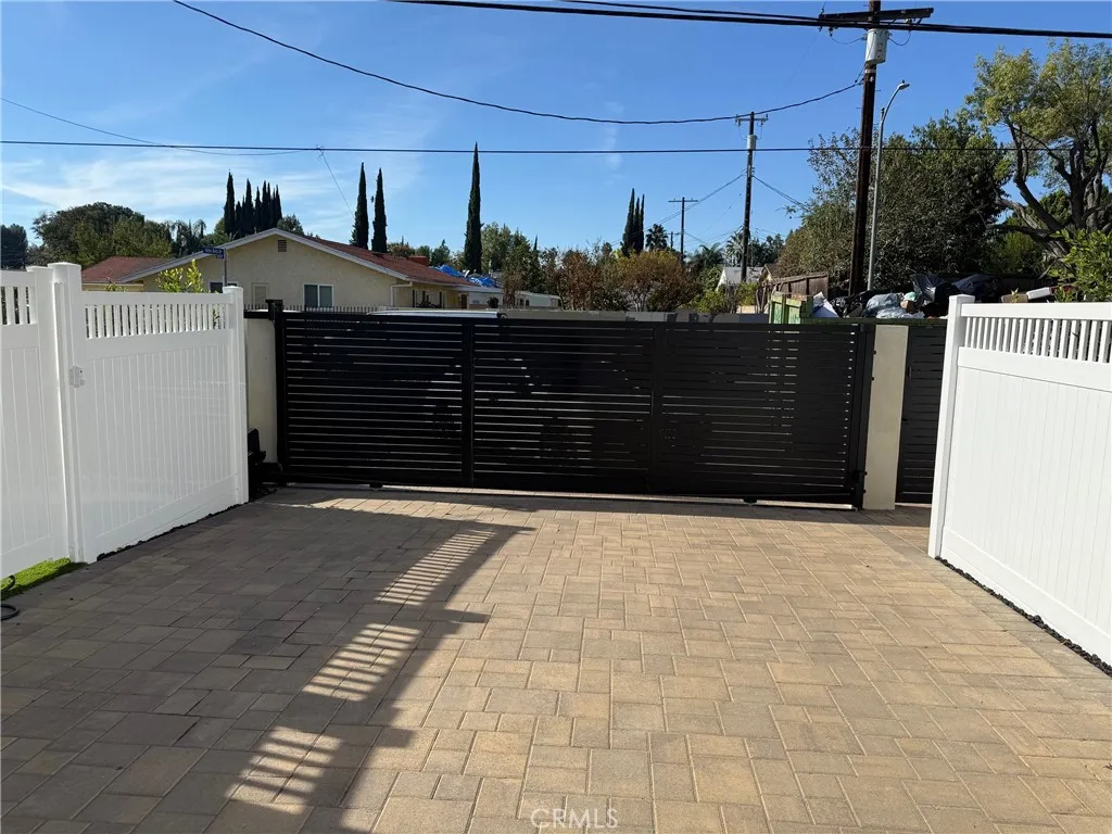 Additional image 28 of 8546 Vanalden, Northridge, CA 91324