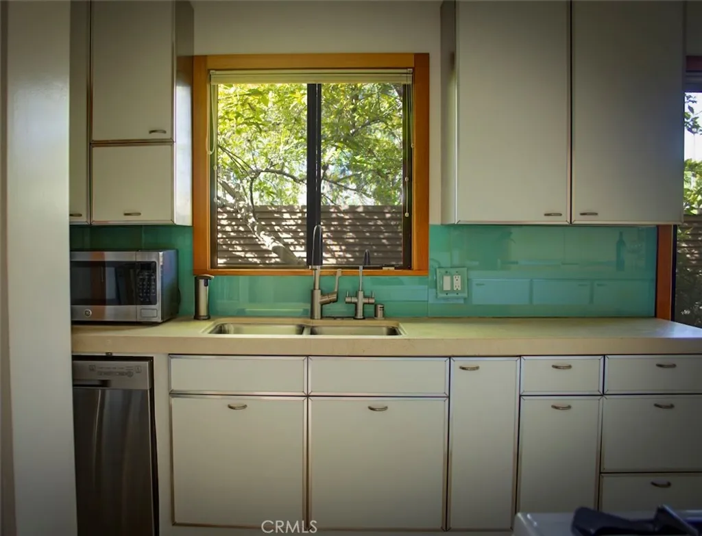 Additional image 30 of 1025 Indiana, Venice, CA 90291