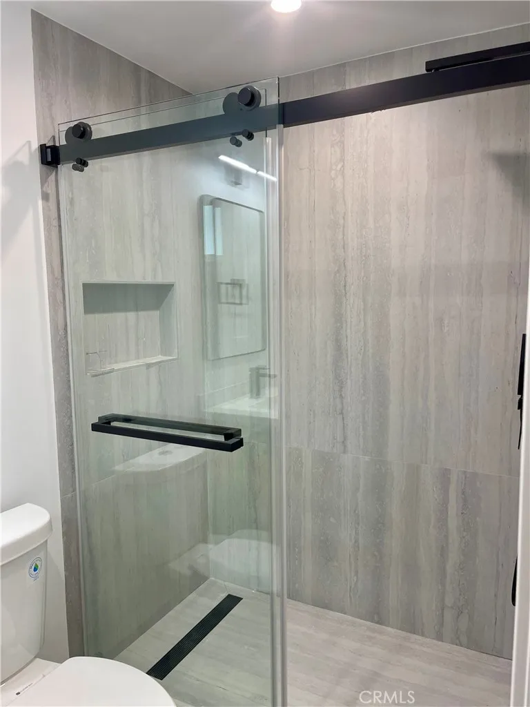 Additional image 20 of 611 W 41st Place, Los Angeles, CA 90037