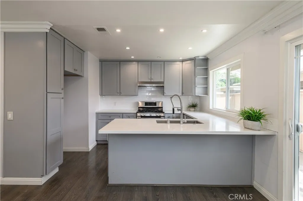 Additional image 15 of 2 Hollowglen Unit 7, Irvine, CA 92604