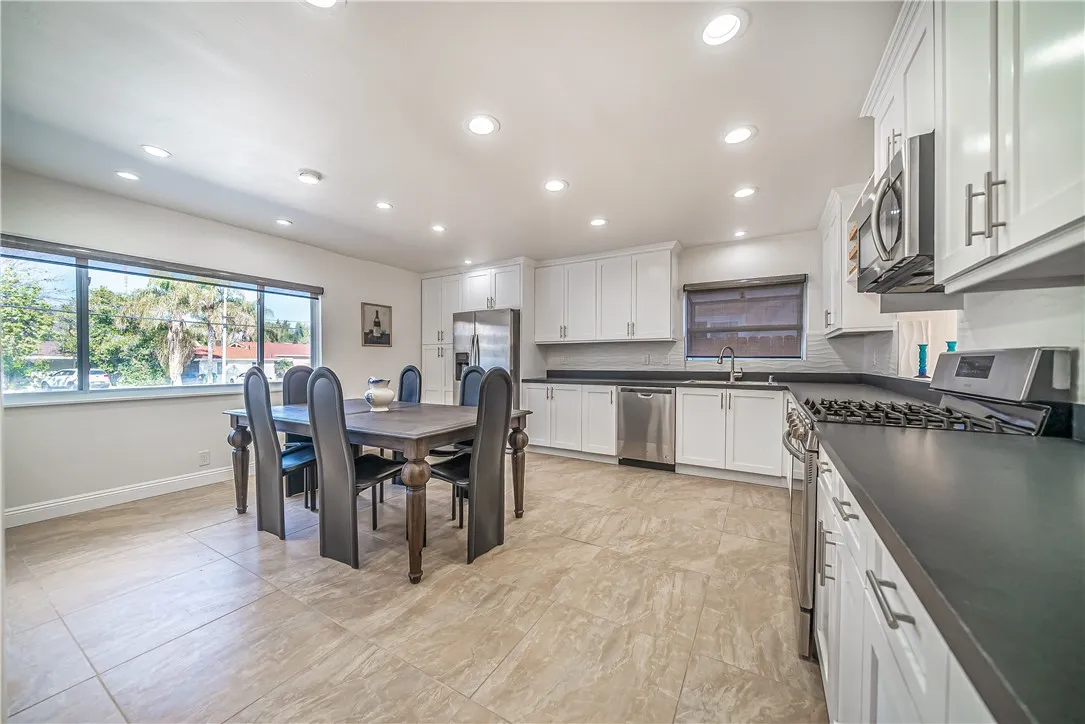 Additional image 41 of 23230 Ladrillo, Woodland Hills, CA 91367