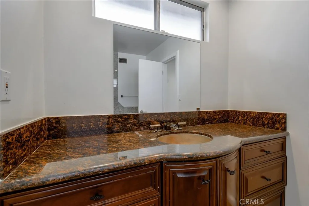 Additional image 114 of 24216 Calvert Street, Woodland Hills, CA 91367