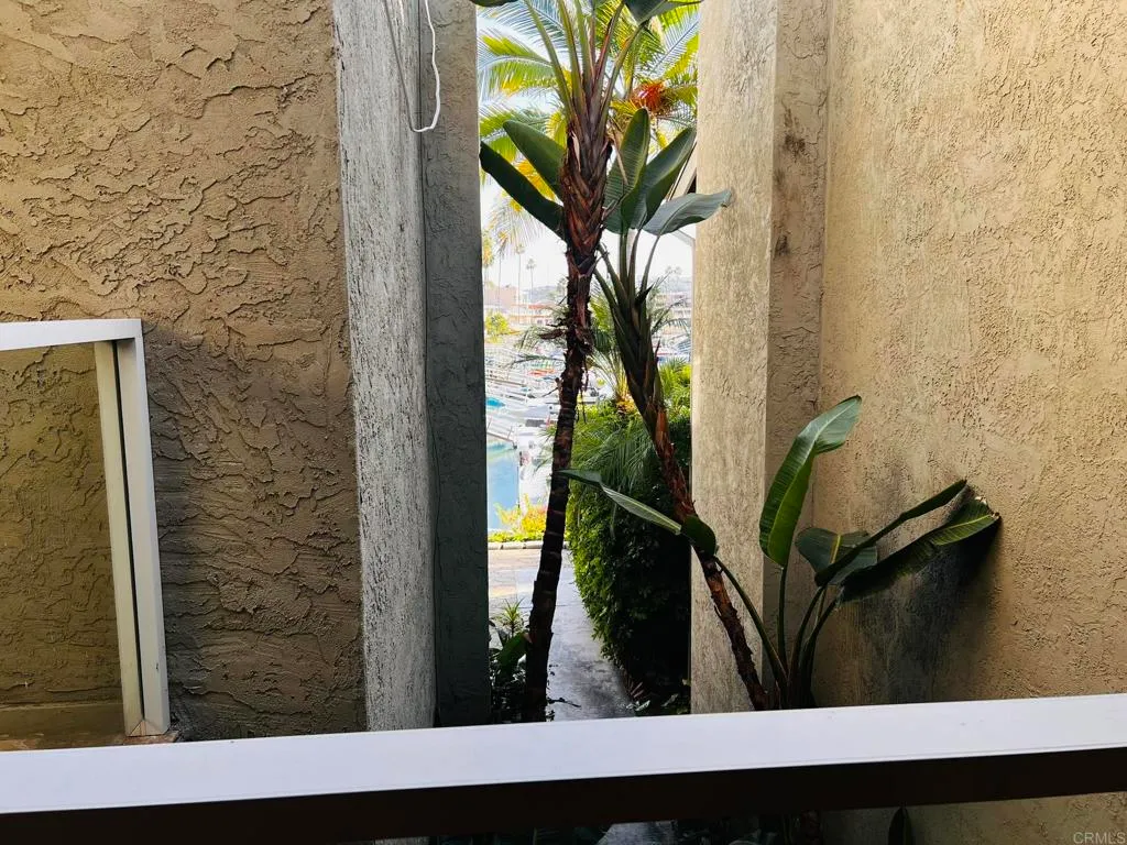 Additional image 102 of 4587 Cove Drive, Carlsbad, CA 92008