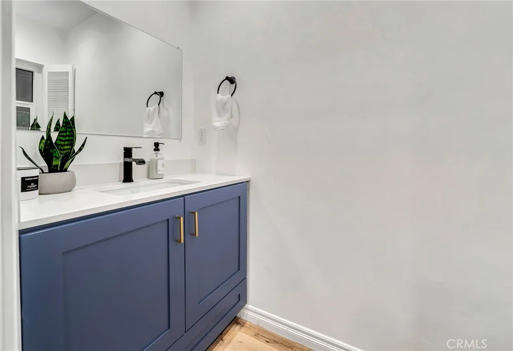 Additional image 120 of 16127 Hartsook Street, Encino, CA 91436