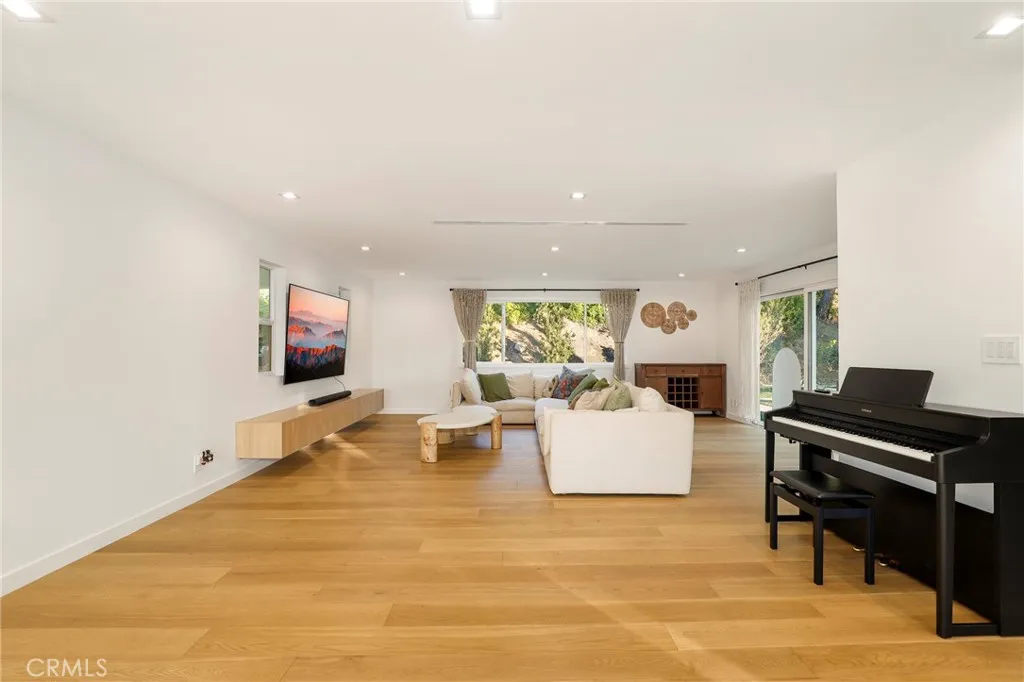 Additional image 55 of 9742 Farralone, Chatsworth, CA 91311