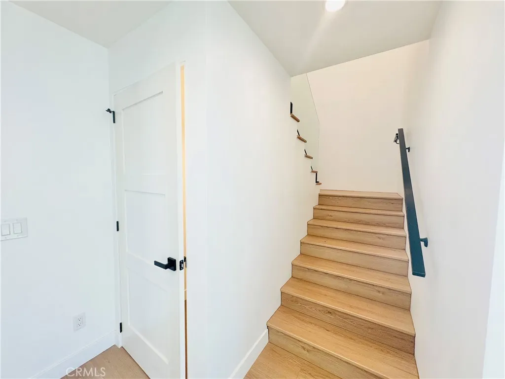 Additional image 42 of 6860 Aura Avenue, Reseda, CA 91335