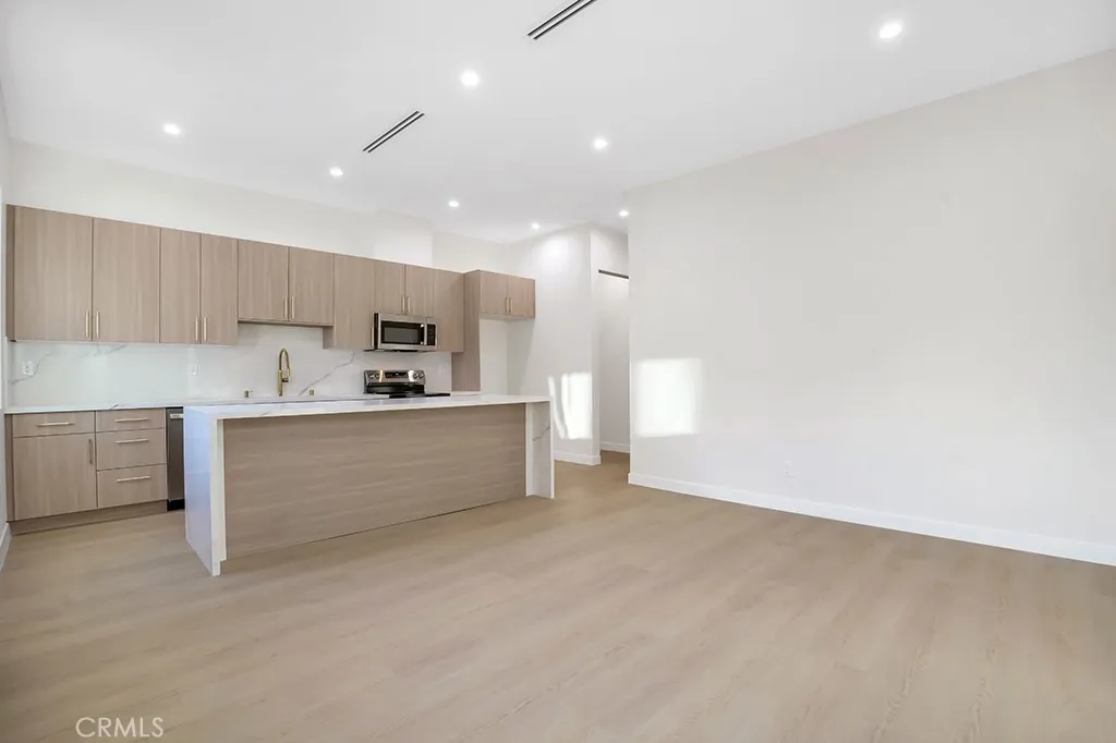 Additional image 36 of 17425 Los Alimos Unit 17423, Granada Hills, CA 91344