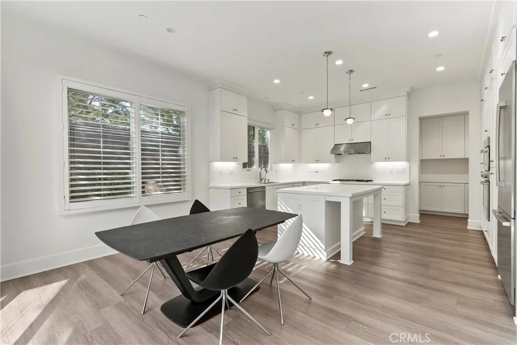 Additional image 40 of 112 Vigna, Irvine, CA 92602