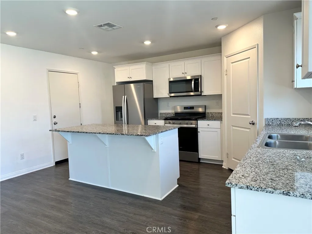 Additional image 11 of 247 Scarlet Oak Ln, San Jacinto, CA 92583