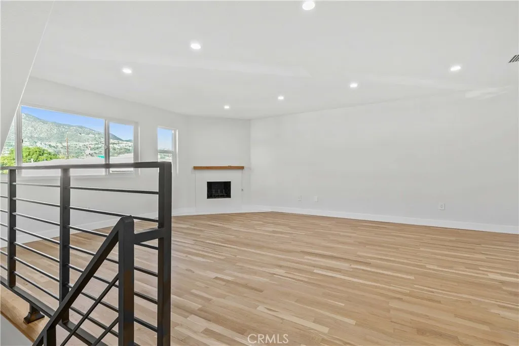 Additional image 66 of 552 Hahn Ave, Glendale, CA 91203