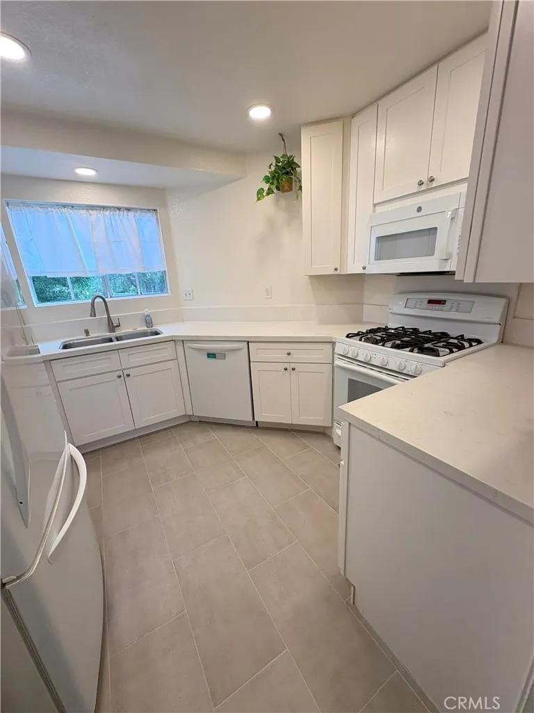 Additional image 22 of 24324 Val Verde Court Unit 224, Laguna Hills, CA 92653