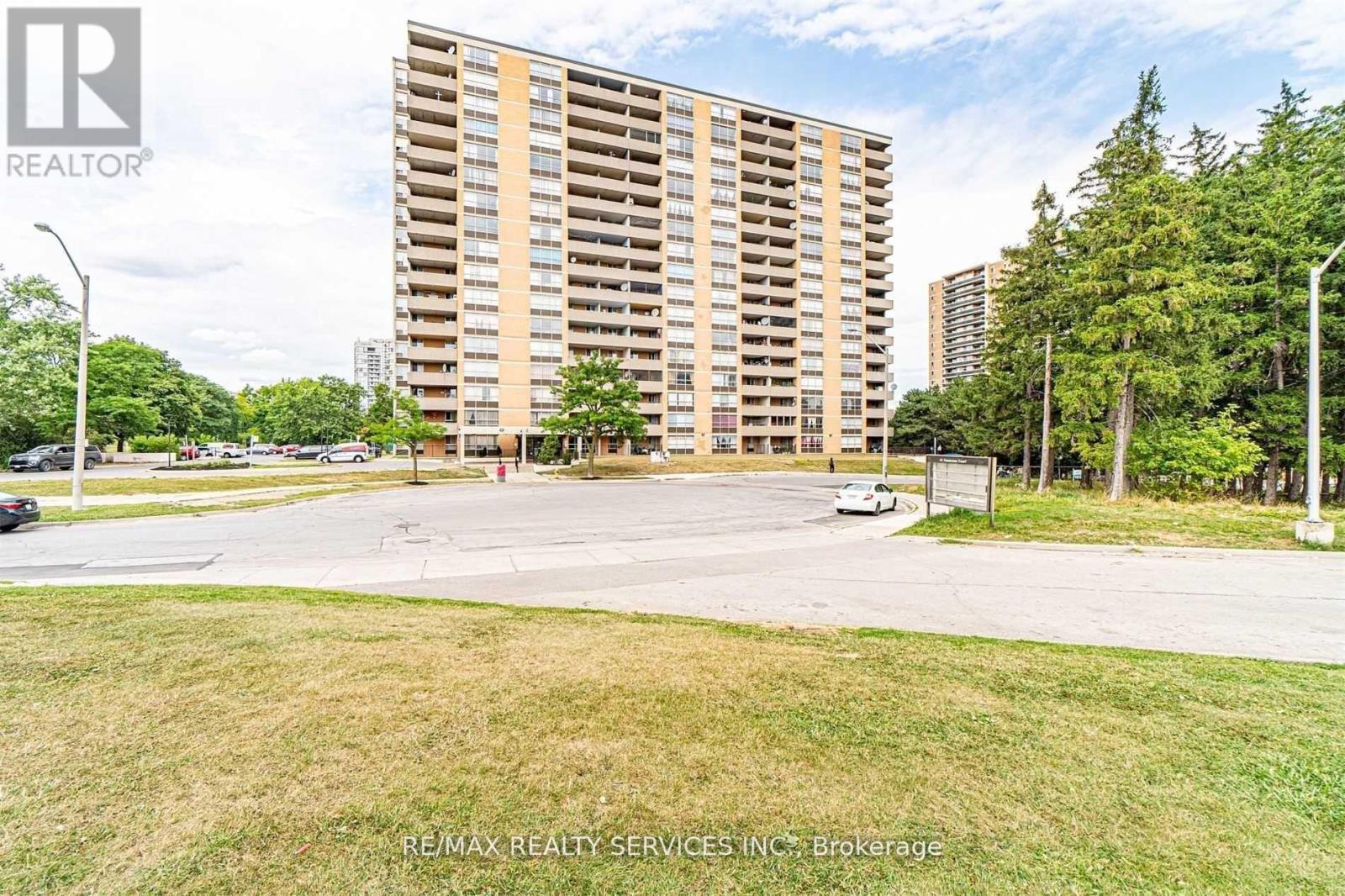Property image for 806 - 40 PANORAMA COURT|Toronto (Mount Olive-Silverstone-Jamestown), Ontario M9V4M1