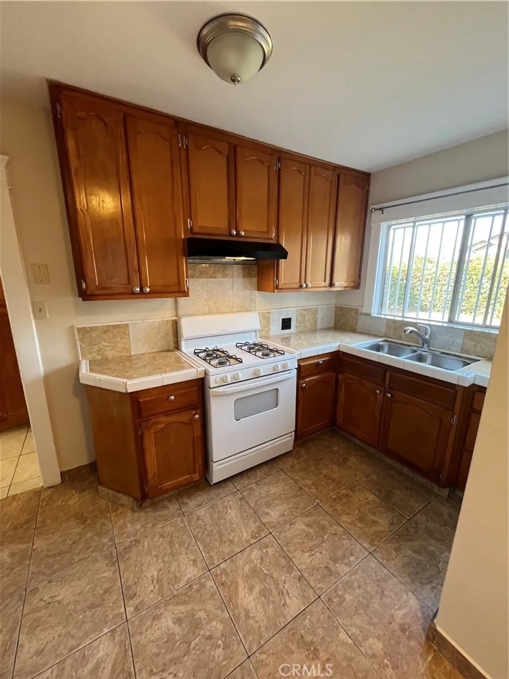 Additional image 36 of 1355 W 49th St, Los Angeles, CA 90037