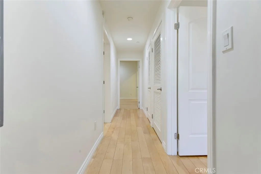 Additional image 20 of 556 E Palm Avenue Unit 102, Burbank, CA 91501