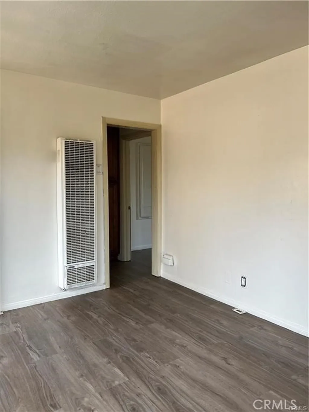 Additional image 10 of 8813 Hoover St, Los Angeles, CA 90044