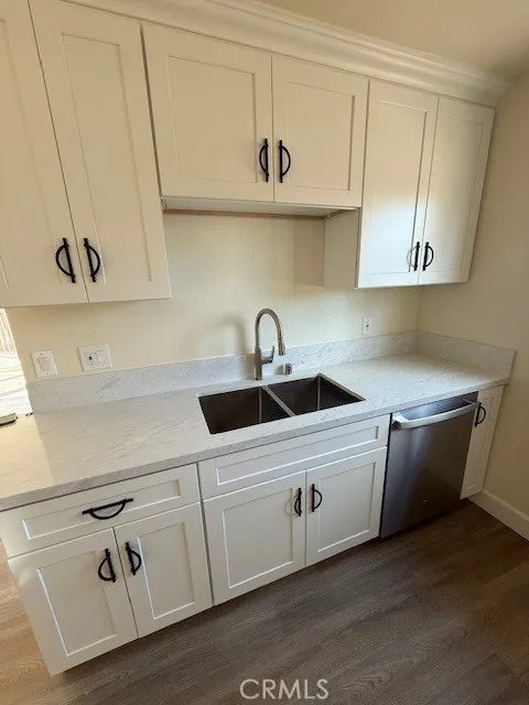 Additional image 13 of 1016 Cabrillo Park Drive Unit H, Santa Ana, CA 92701