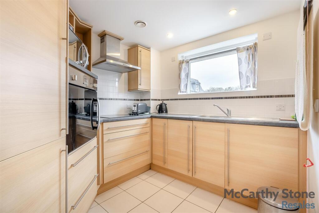 Additional image 6 of Peel Court, College Way, Welwyn Garden City, Hertfordshire, AL8 6DG