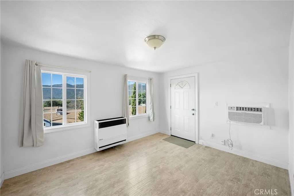 Additional image 32 of 2526 Foothill Boulevard Unit 1/2, La Crescenta, CA 91214