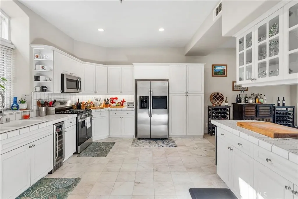 Additional image 8 of 723 S Broadway, Redondo Beach, CA 90277