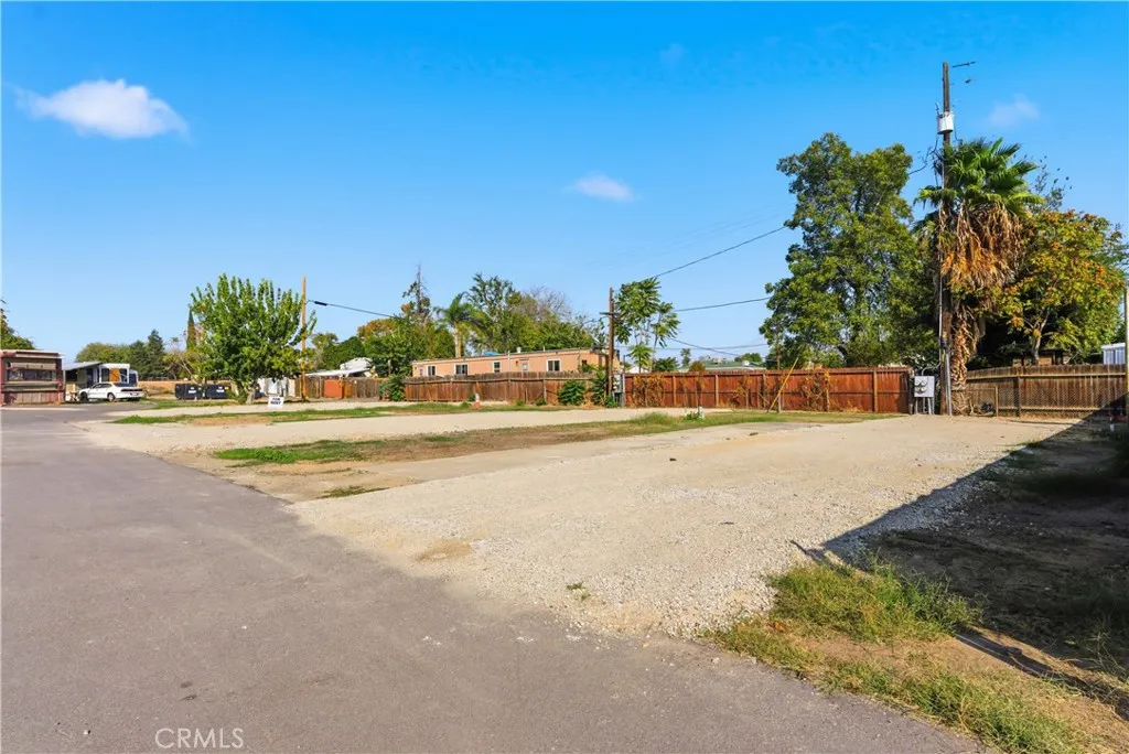 Additional image 7 of 501 Belmont Ave Unit 8, Bakersfield, CA 93308