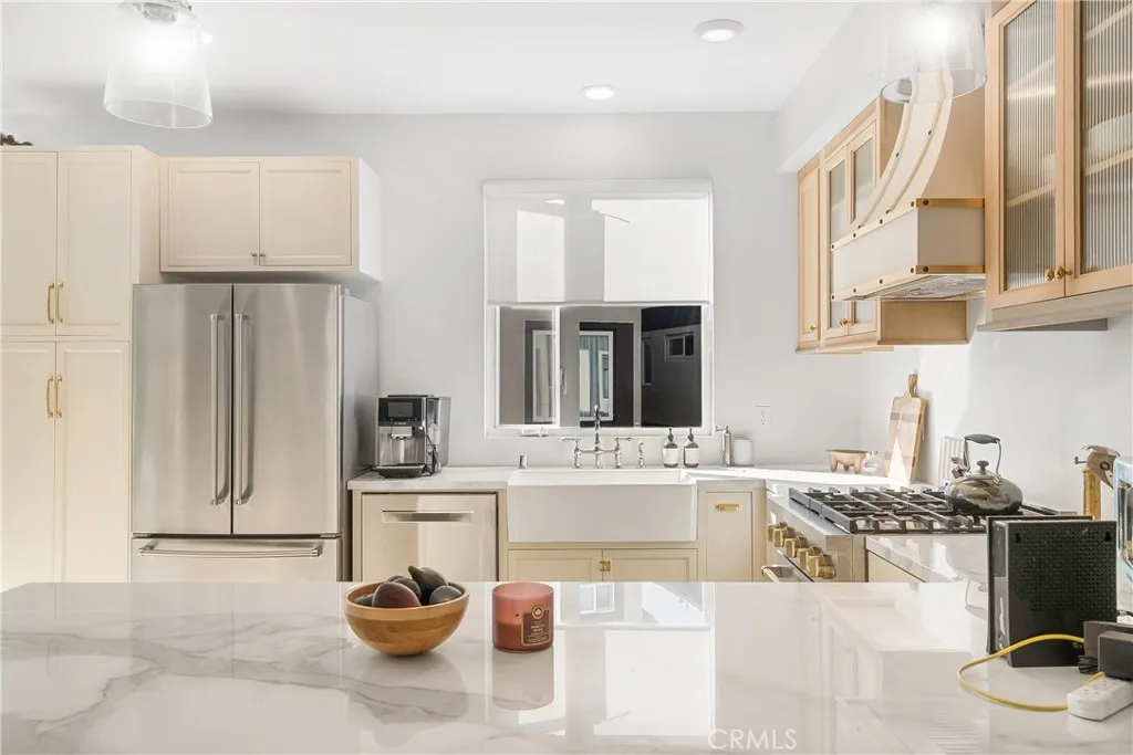 Additional image 64 of 2581 Arvia #3, Los Angeles, CA 90065