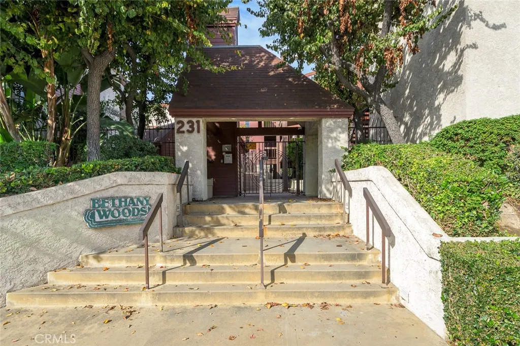 Additional image 16 of 231 Bethany Road Unit 104, Burbank, CA 91504