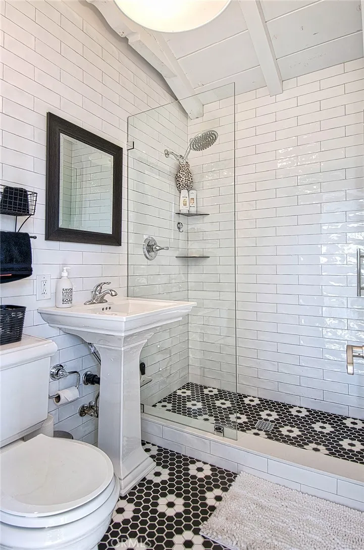 Additional image 24 of 681 Seaview Street Unit B, Laguna Beach, CA 92651