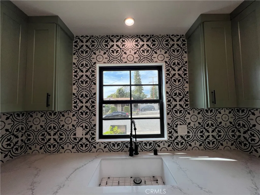 Additional image 16 of 623 E Foothill Boulevard Unit 1, Monrovia, CA 91016