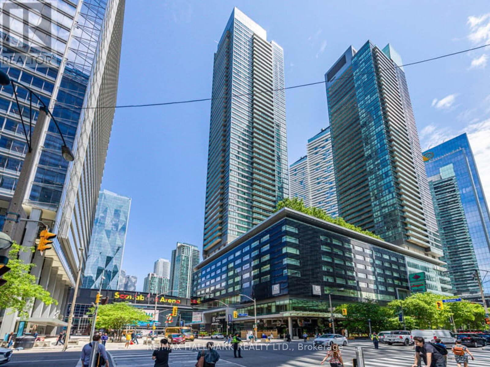 2109 - 65 BREMNER BOULEVARD|Toronto (Waterfront Communities), Ontario M5J0A7