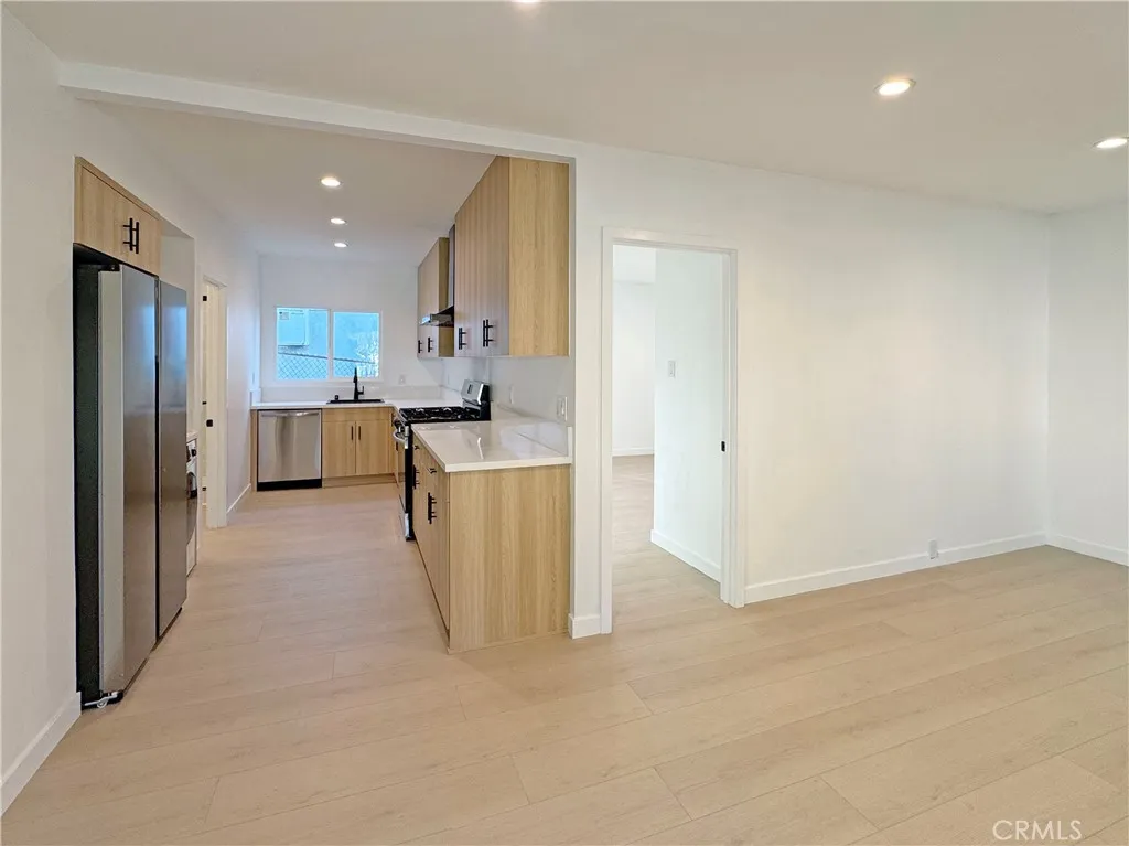 Additional image 5 of 800 Rosemont Avenue, Los Angeles, CA 90026