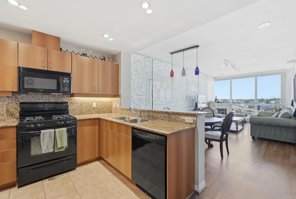 Additional image 59 of 300 W Beech Street Unit 1706, San Diego, CA 92101