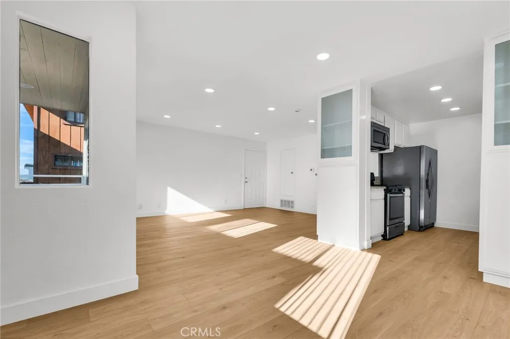 Additional image 32 of 712 5th Street, Hermosa Beach, CA 90254