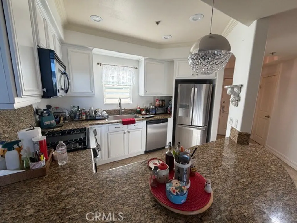 Additional image 4 of 14343 Burbank Unit 305, Sherman Oaks, CA 91401