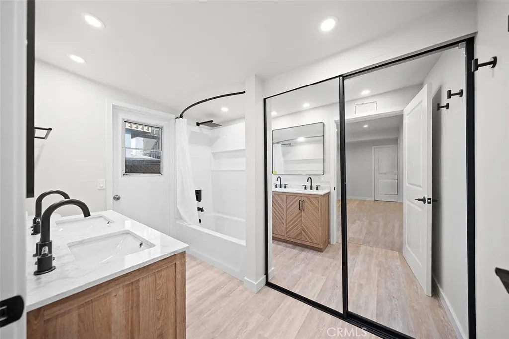 Additional image 44 of 50 Surfside Avenue Unit B, Surfside, CA 90743