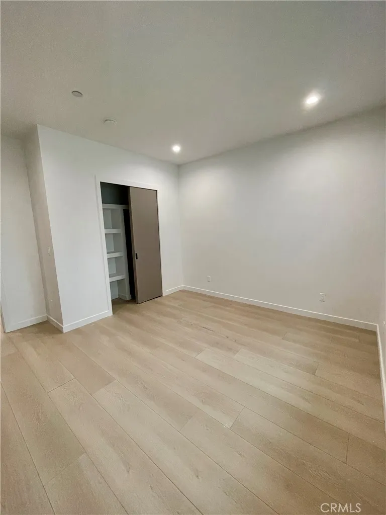 Additional image 37 of 613 W 41st Place, Los Angeles, CA 90037