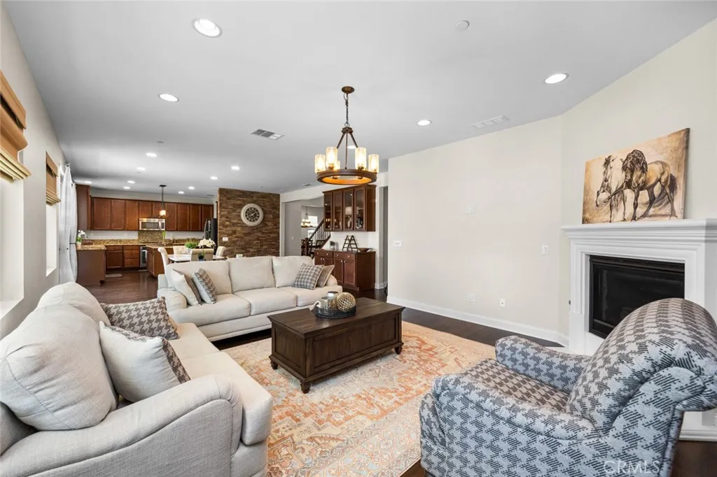 Additional image 7 of 25589 Foxglove Ln, Corona, CA 92883