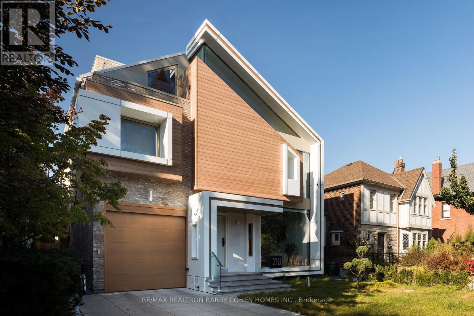 Property image for 210 GLENAYR ROAD|Toronto (Forest Hill South), Ontario M5P3C3