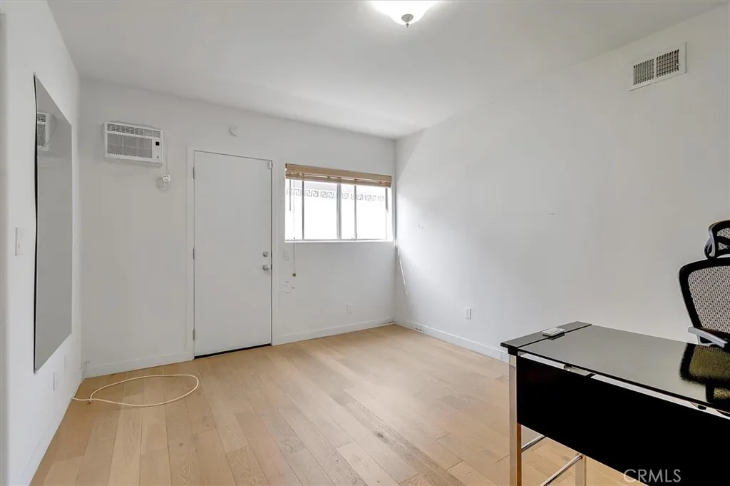 Additional image 26 of 24216 Calvert Street, Woodland Hills, CA 91367