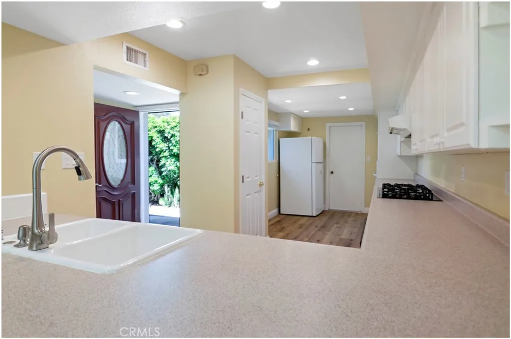 Additional image 7 of 55 Oak Tree Ln, Irvine, CA 92612