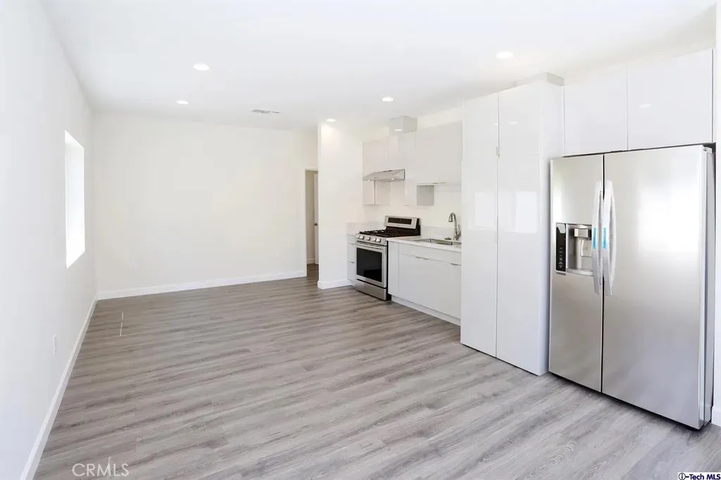 Additional image 7 of 7521 Milwood Avenue, Canoga Park, CA 91303