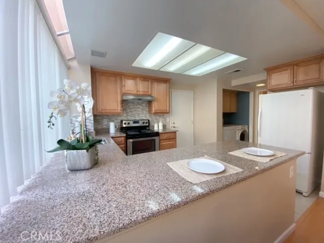 Additional image 59 of 182 Alicante Aisle, Irvine, CA 92614