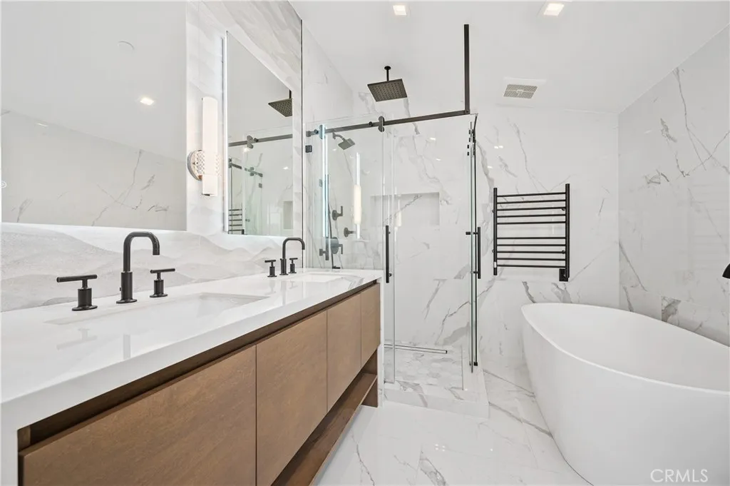 Additional image 19 of 121 39th Street Unit B, Newport Beach, CA 92663