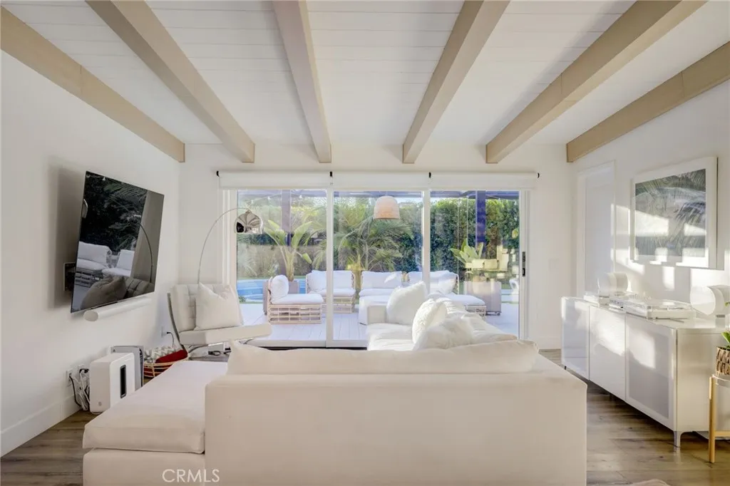 Additional image 99 of 8161 Encino Avenue, Northridge, CA 91325