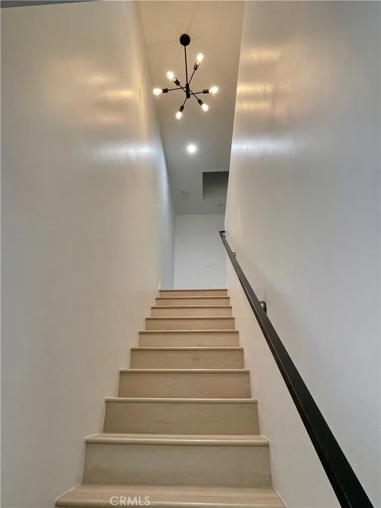 Additional image 38 of 613 W 41st Place, Los Angeles, CA 90037