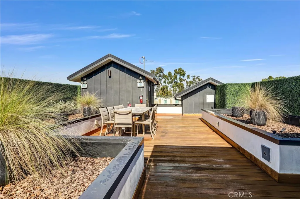 Additional image 38 of 10352 Riverside Drive Unit 203A, Toluca Lake, CA 91602