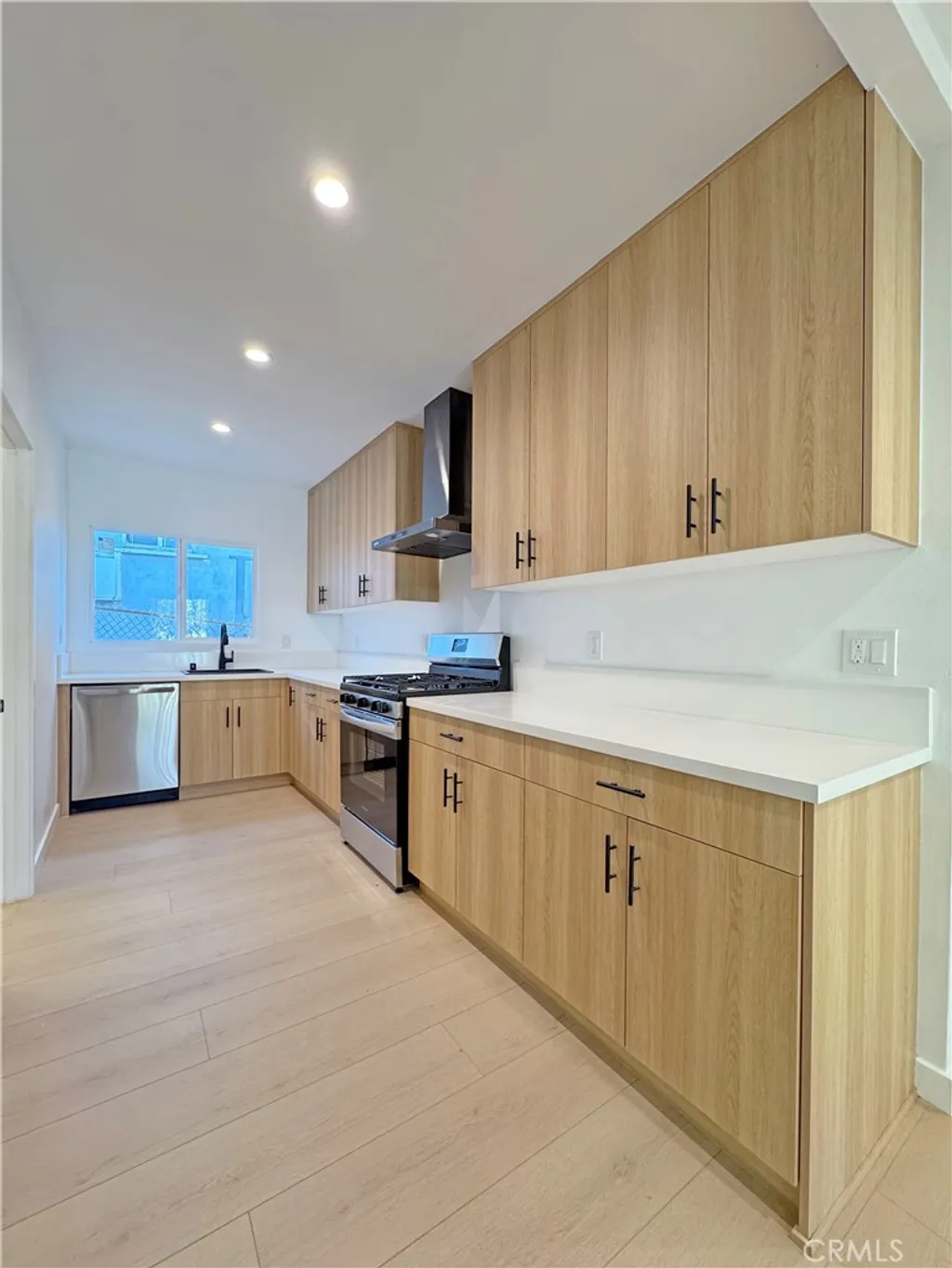 Additional image 8 of 800 Rosemont Avenue, Los Angeles, CA 90026