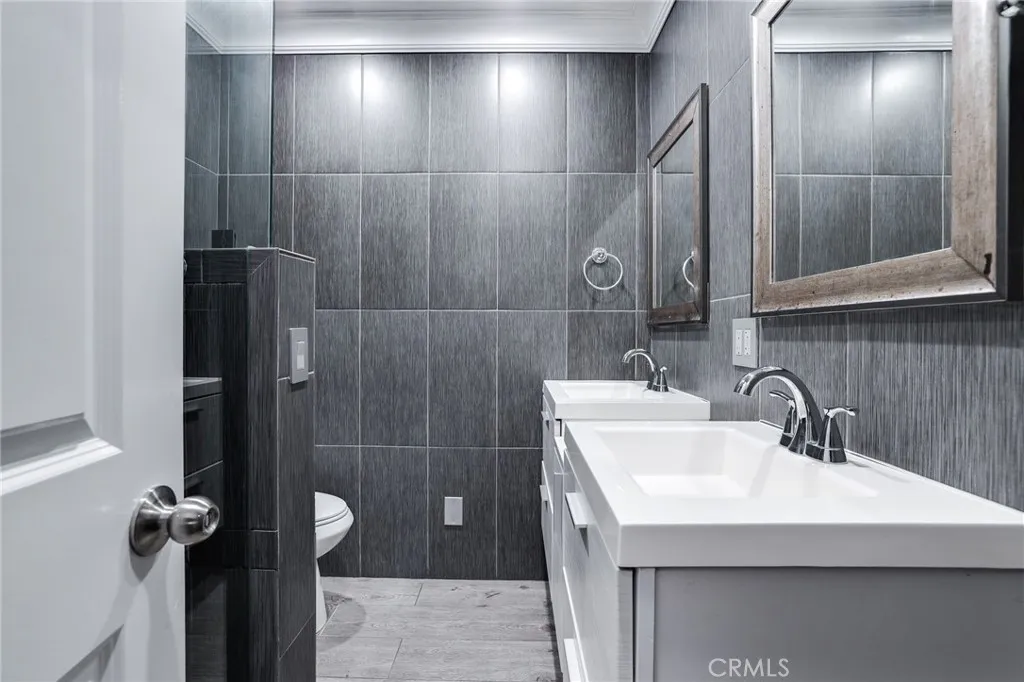 Additional image 32 of 1014 E Carson St, Long Beach, CA 90807