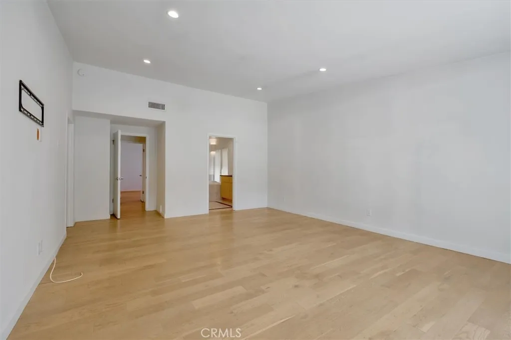 Additional image 97 of 24216 Calvert Street, Woodland Hills, CA 91367