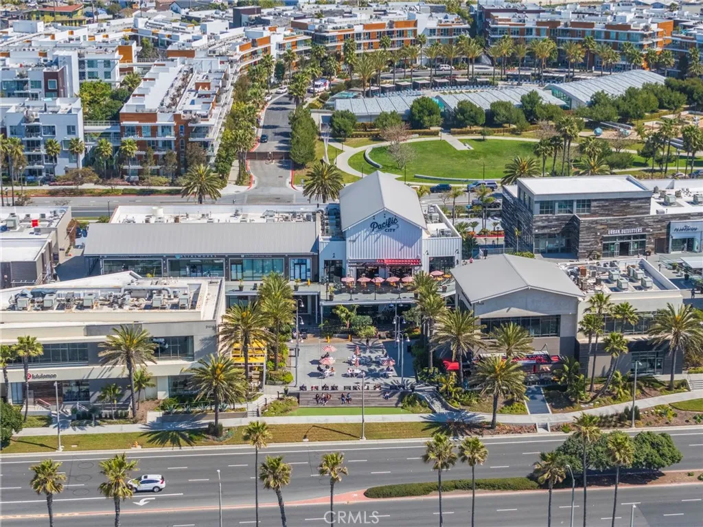 Additional image 35 of 422 22nd, Huntington Beach, CA 92648